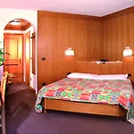 Maria Hotel